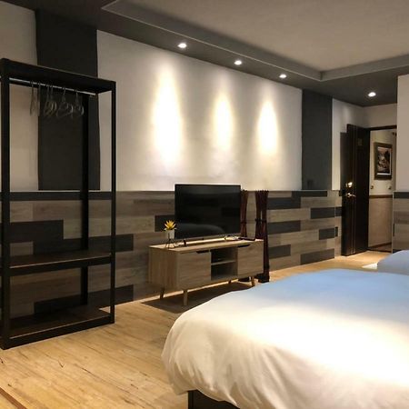 First Place B&B Kota Hualien Bagian luar foto