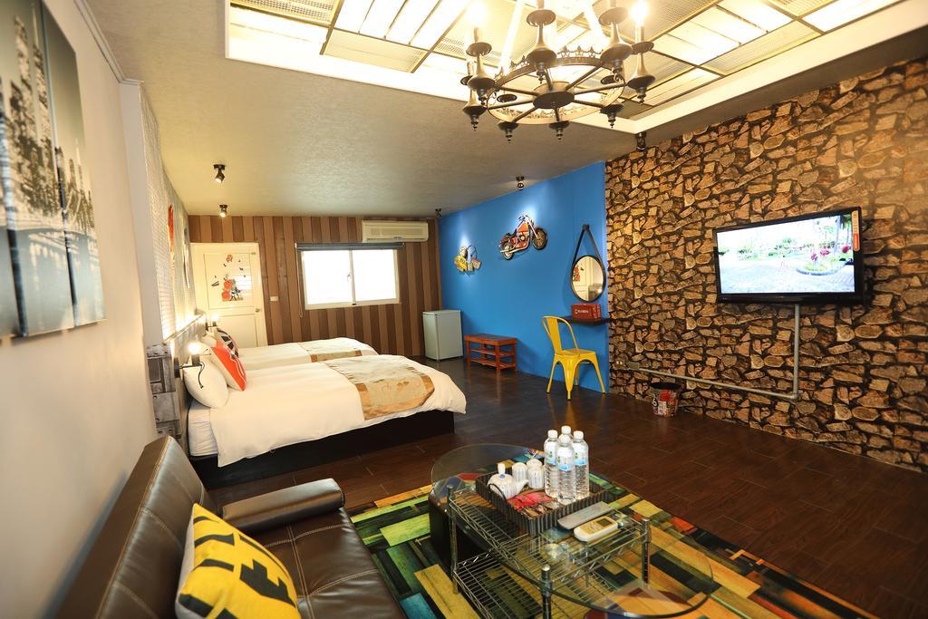 First Place B&B Kota Hualien Bagian luar foto