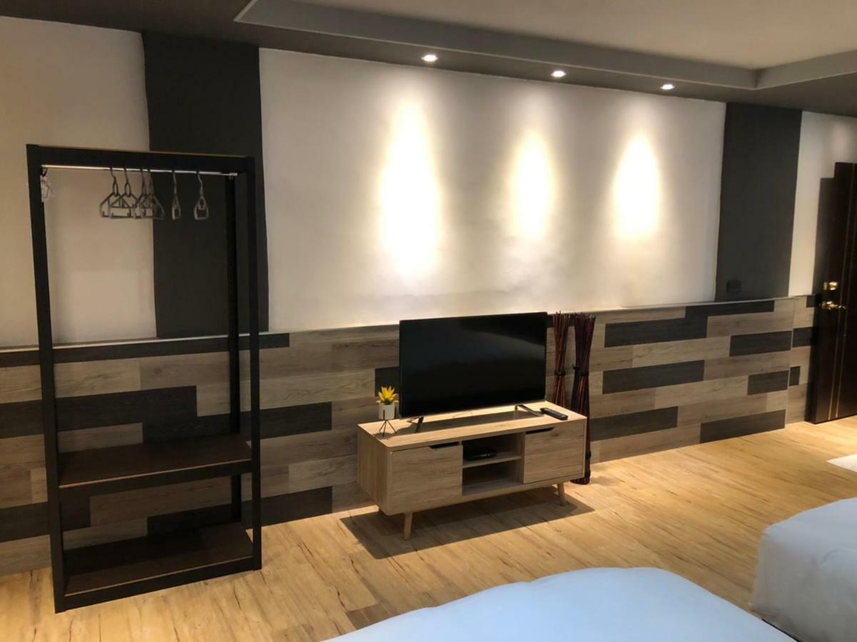 First Place B&B Kota Hualien Bagian luar foto