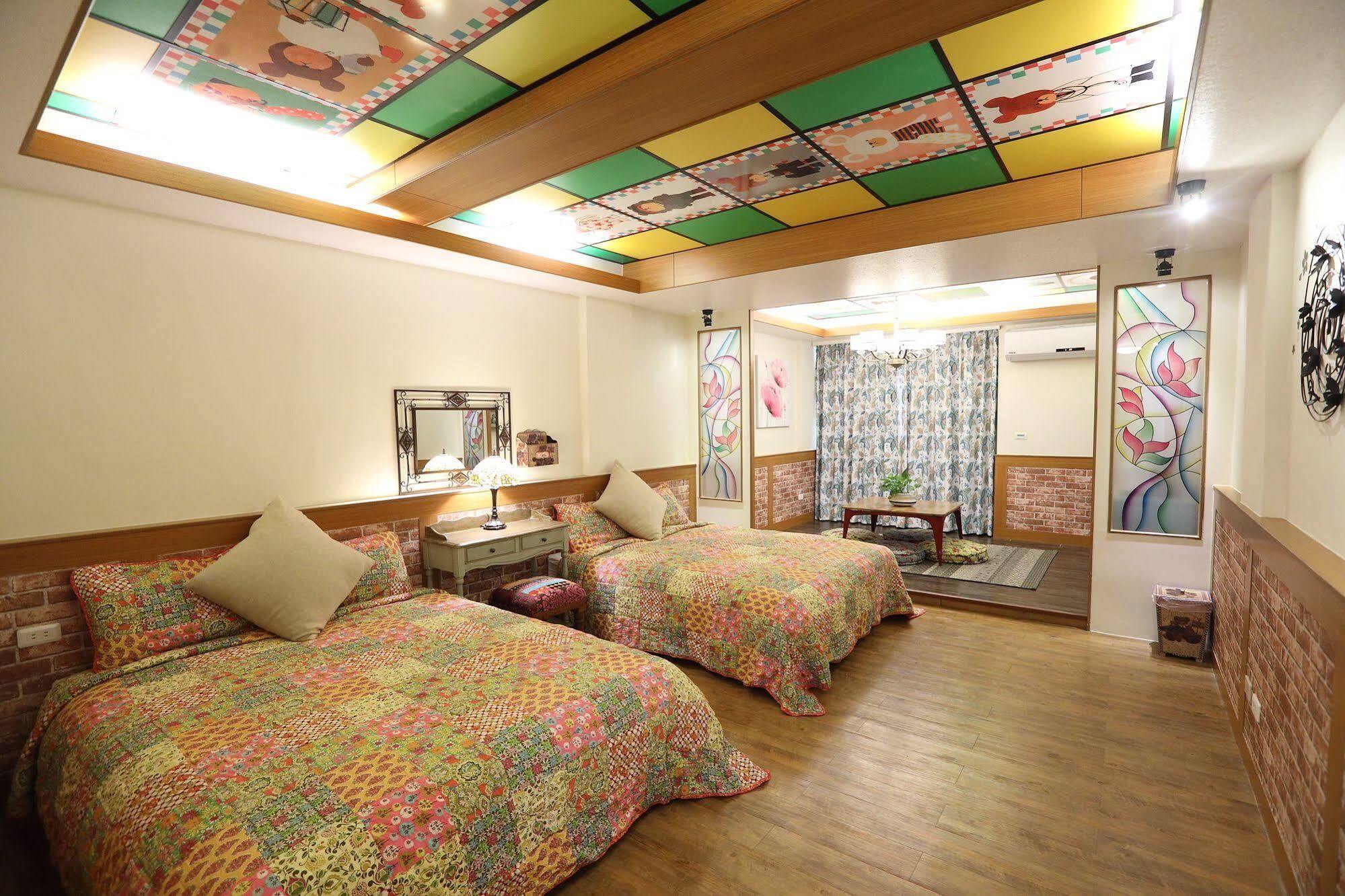First Place B&B Kota Hualien Bagian luar foto