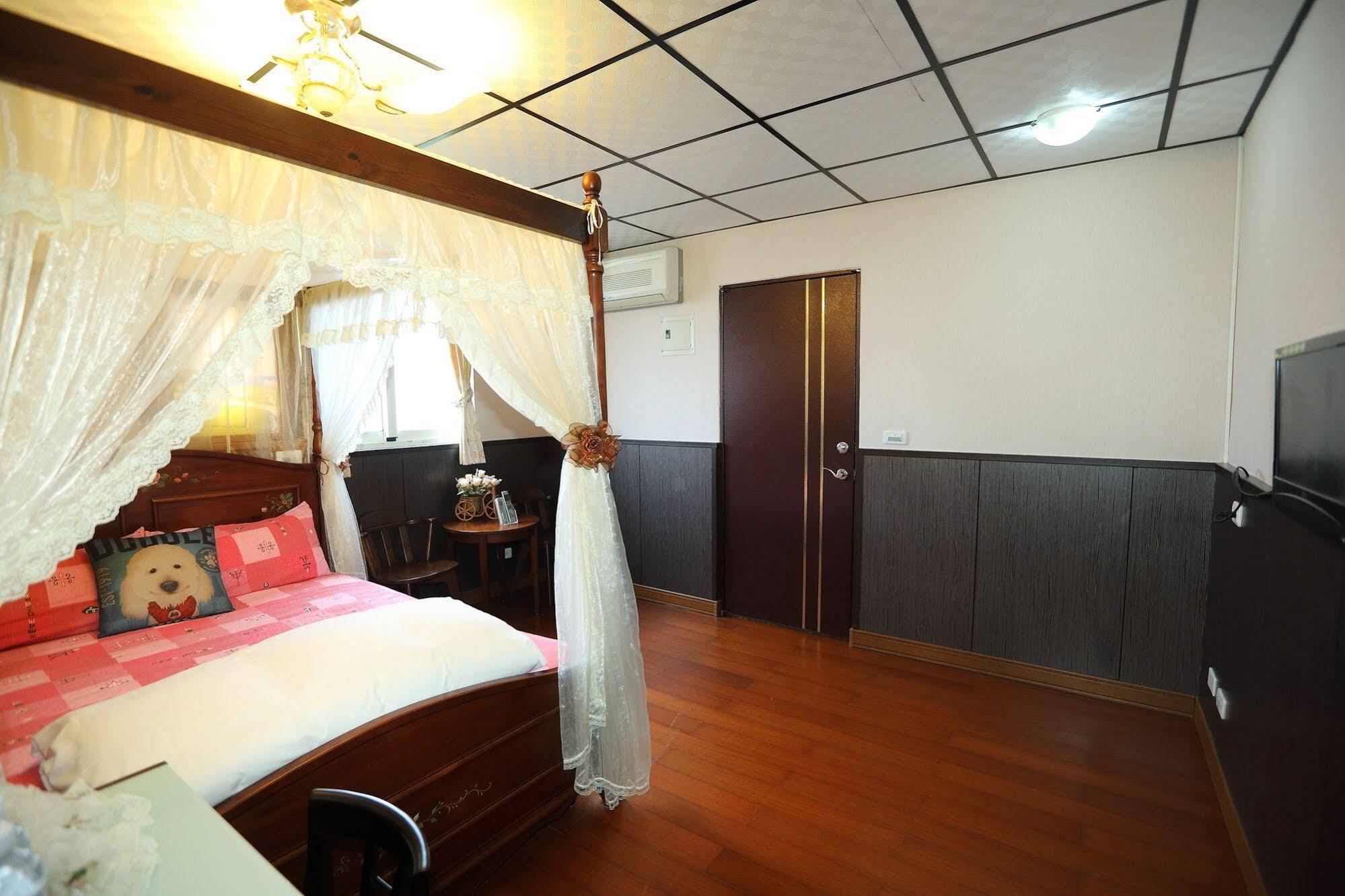 First Place B&B Kota Hualien Bagian luar foto